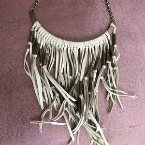 Fringe necklace
